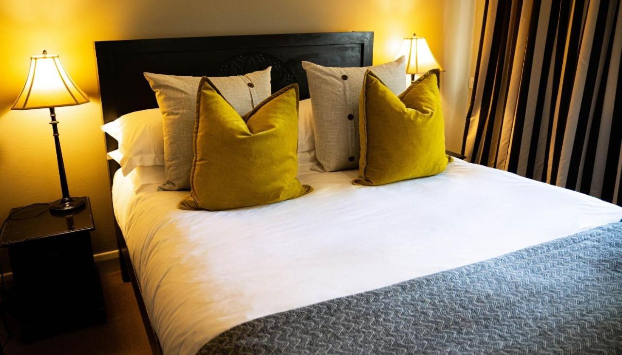 Elephant Hotel Pangbourne Dış mekan fotoğraf