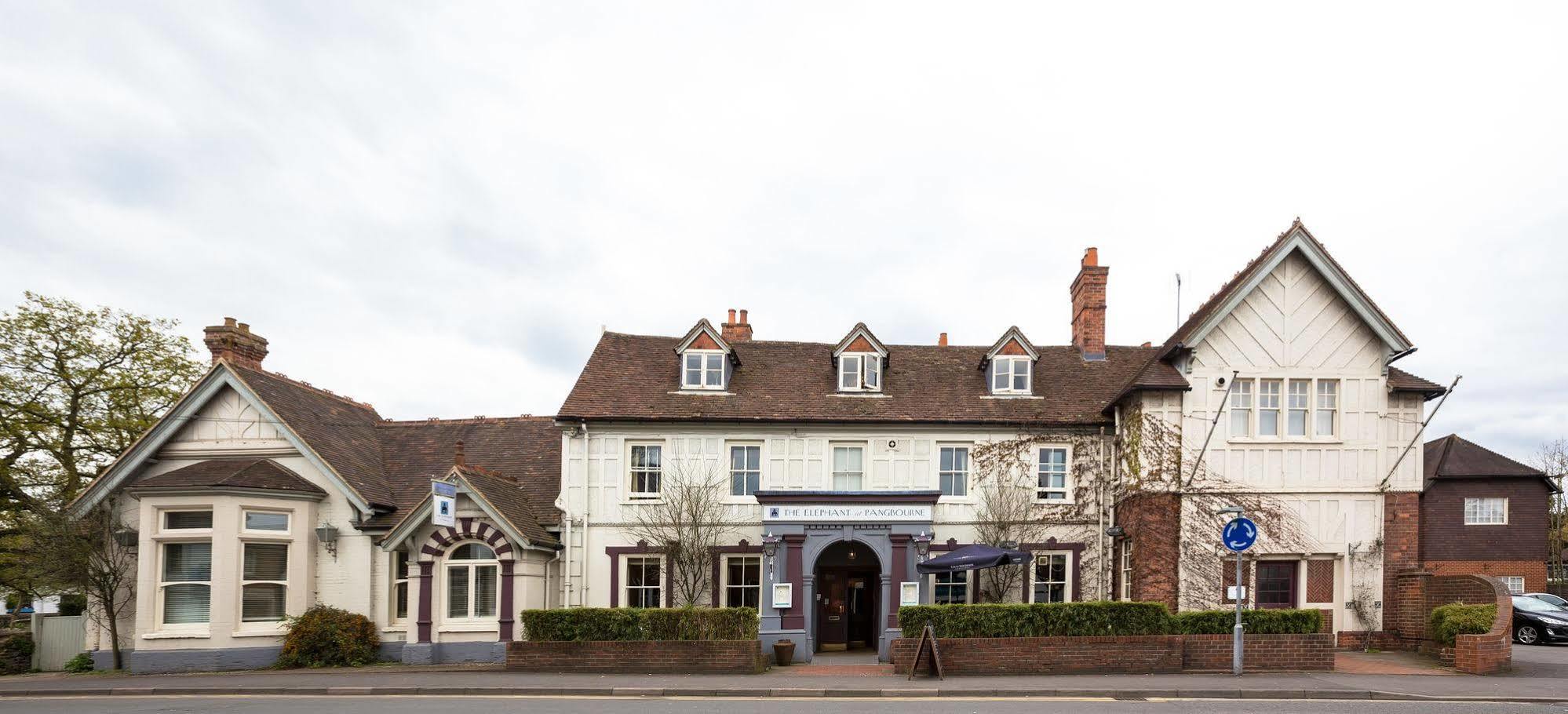 Elephant Hotel Pangbourne Dış mekan fotoğraf